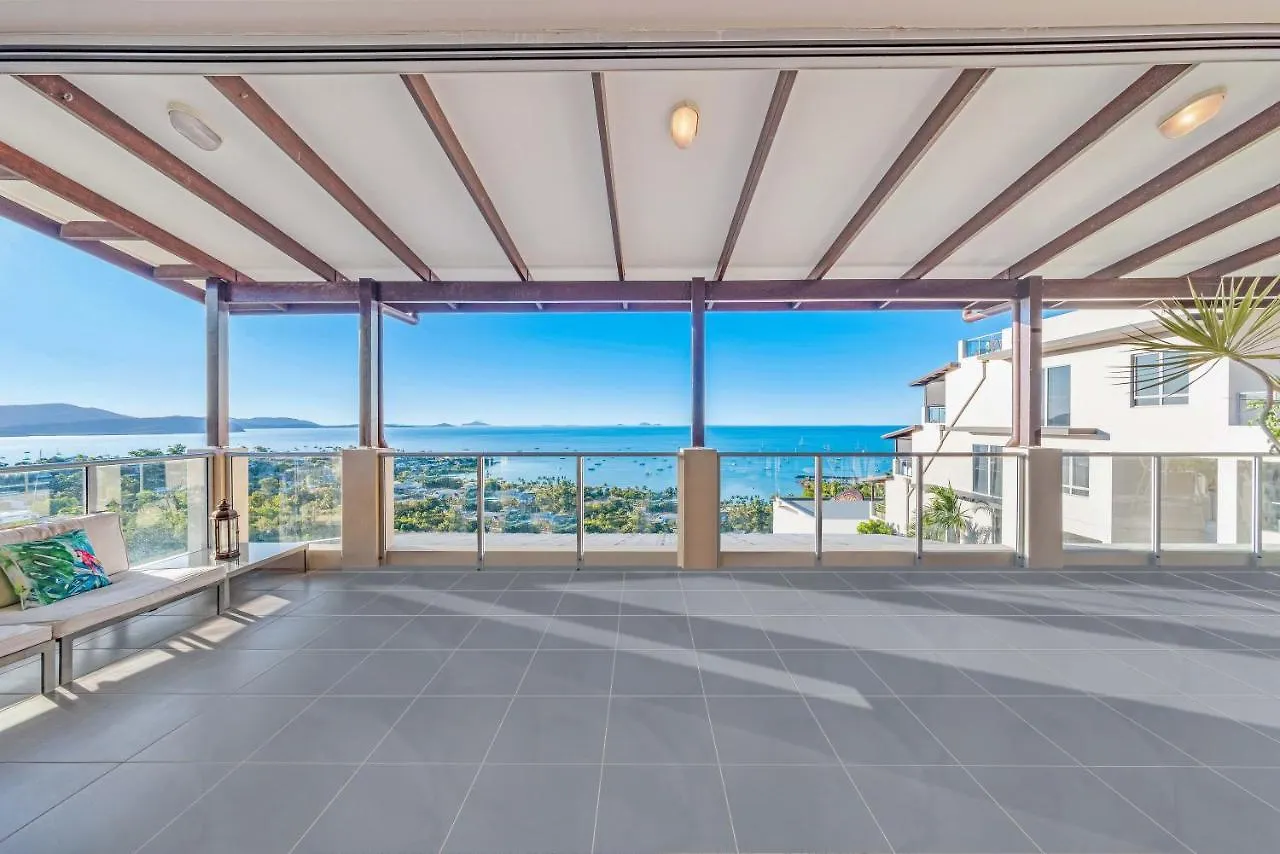 Executive Whitsunday Penthouse At 40 Reflections Apartment Airlie Beach